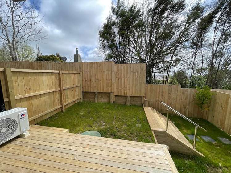 27/241 Don Buck Road Massey_12