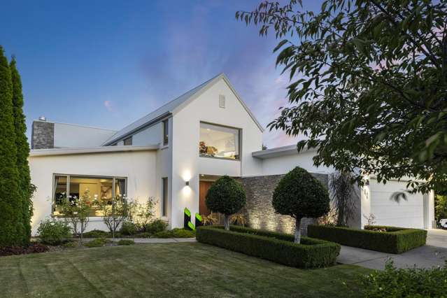 Exquisite Living in Hampton Grange!