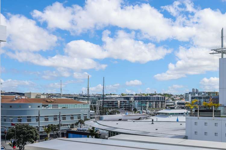 12/137 Quay Street Auckland Central_24