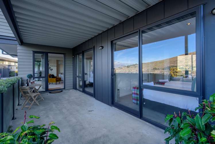 22 Goldrush Way Queenstown_12