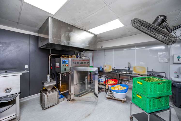748 Beach Road Browns Bay_15