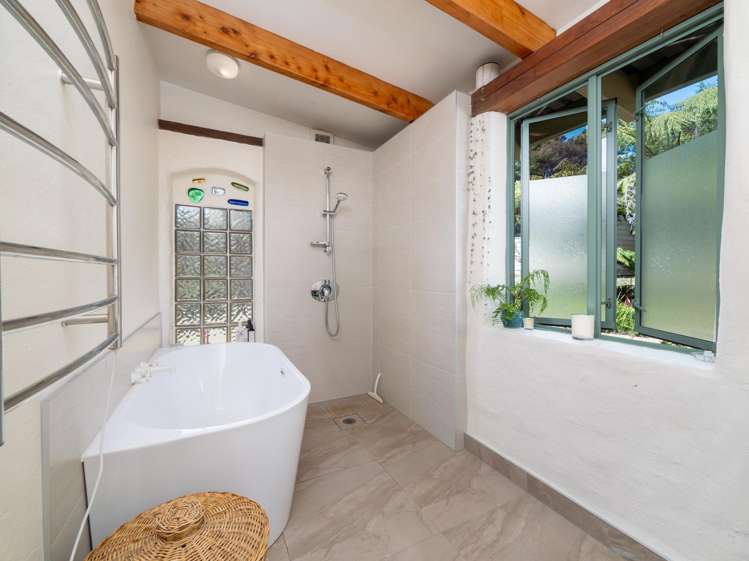 18 Lichen Grove Russell_11