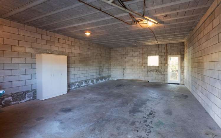 2c Thomas Avenue Mount Albert_17