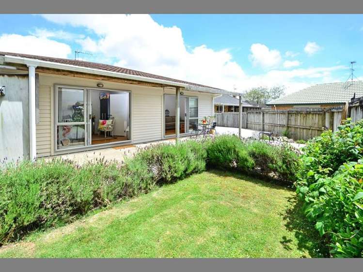 6 Gills Avenue Papakura_13