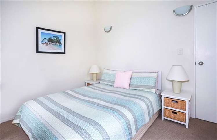 4 Merlot Lane Pukekohe_9