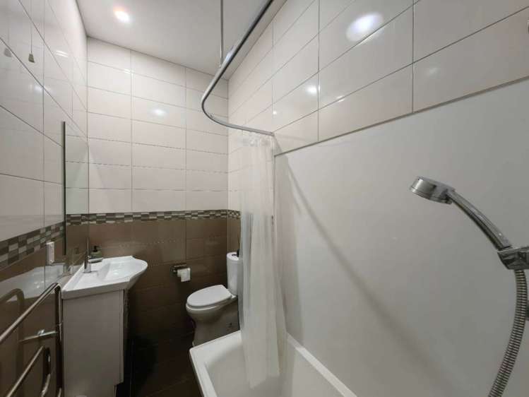 1/29 Kings Road Panmure_6