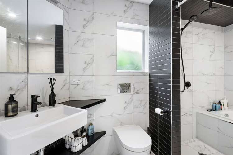 246c Hurstmere Road Takapuna_17