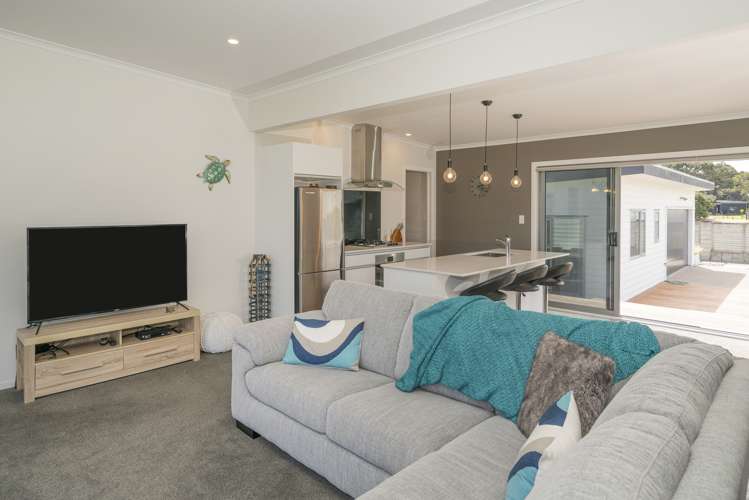 139 Kelly Jade Avenue Matarangi_5