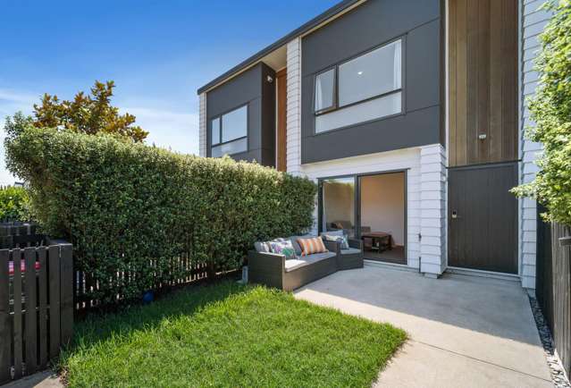 OWNERS FOUND DREAM HOME & NEED TO BE SOLD