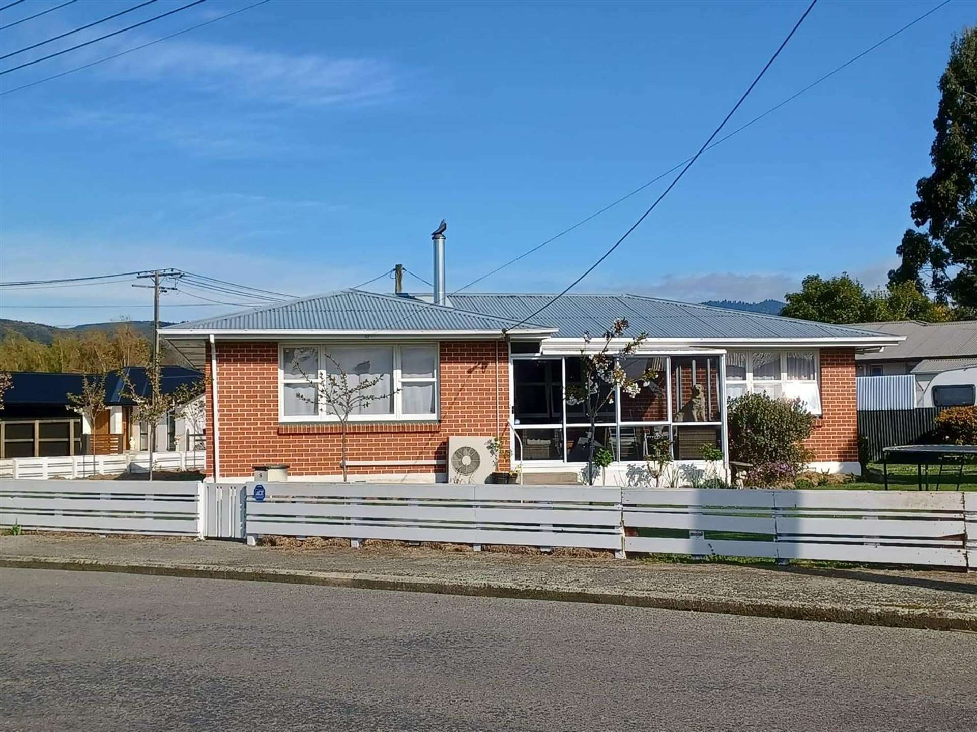 8 Hughes Street Waimate_0