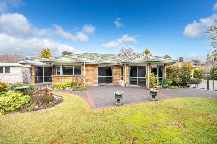 12 Fairburn Place Leamington_16