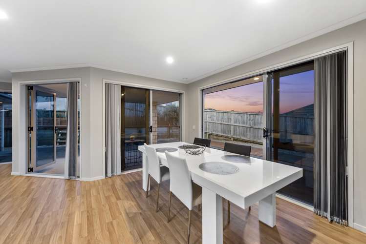 80 Farnborough Drive Grandview Heights_6