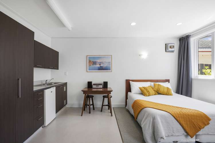 64 Russell Terrace Berhampore_12