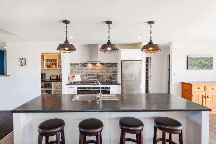 103 Almadale Road Cheltenham_1