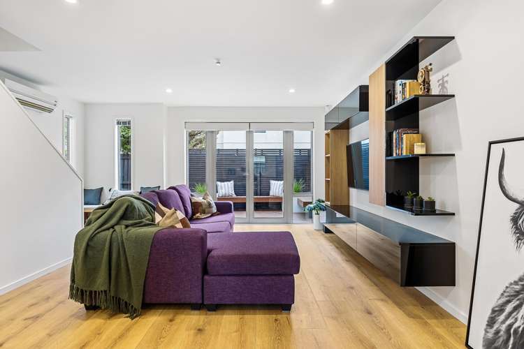 15C Whiteleigh Avenue_0