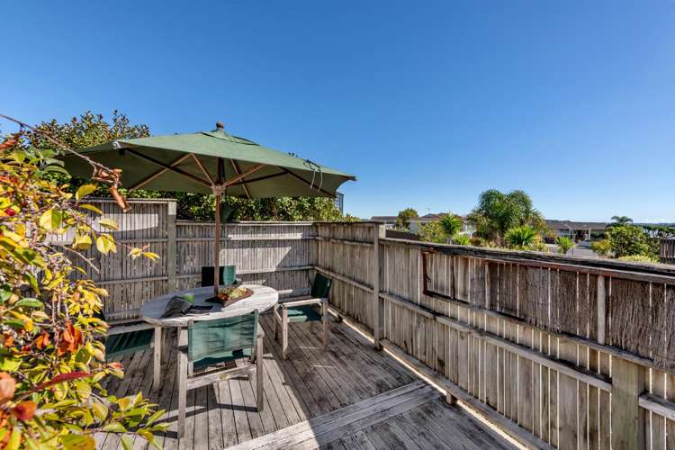 6 Fielding Crescent Farm Cove_25