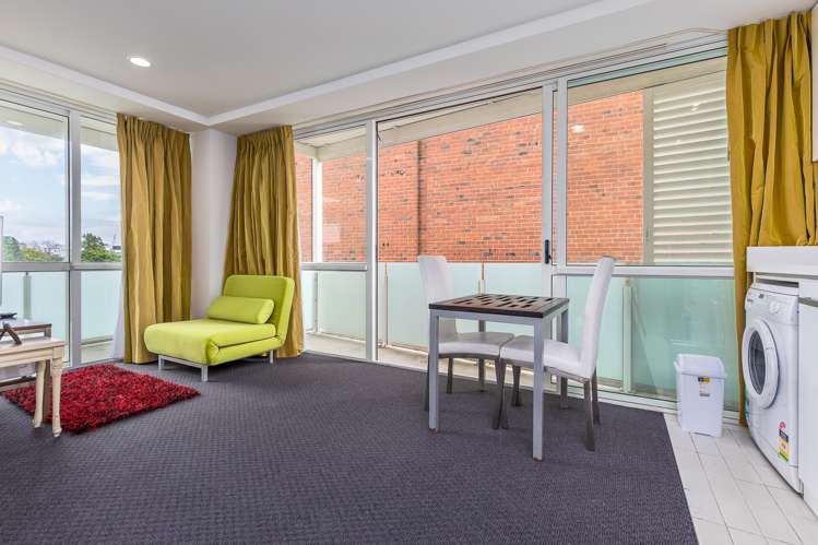 1504/10 Waterloo Quadrant Auckland Central_4