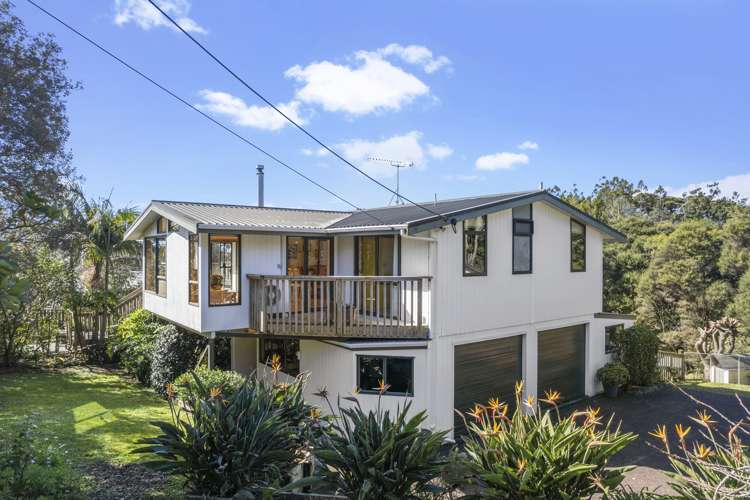 706 Huia Road_0