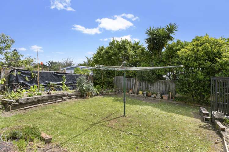 57 Woodglen Road Glen Eden_16