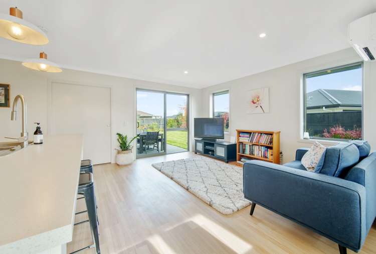 4 Rosemary Place Stoke_7