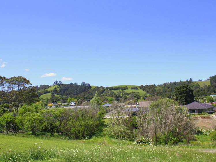 21 Laly Haddon Place Matakana_24