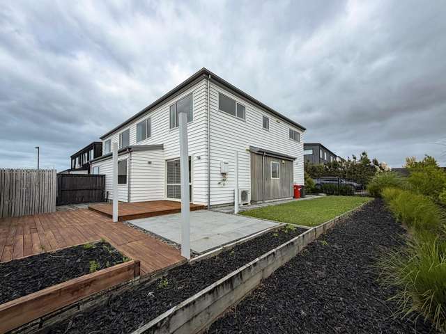 8 Lords Way Silverdale_2