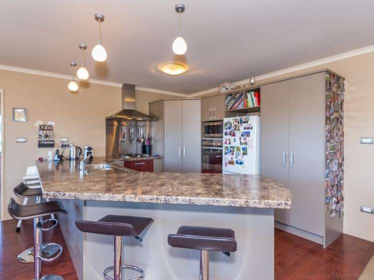 50 Percy Kinsman Crescent Riverstone Terraces_12