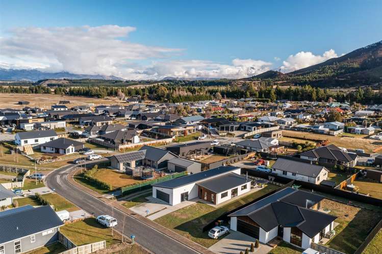 6 Pennycook Place Lake Hawea_23