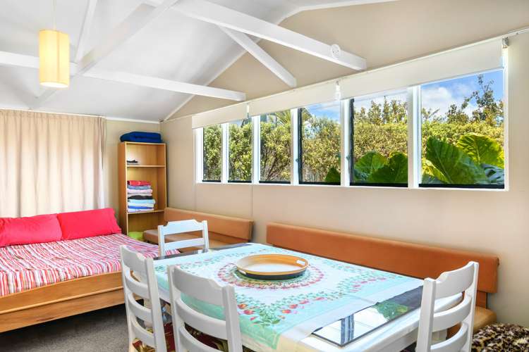 39 Bishop Road Parapara_13