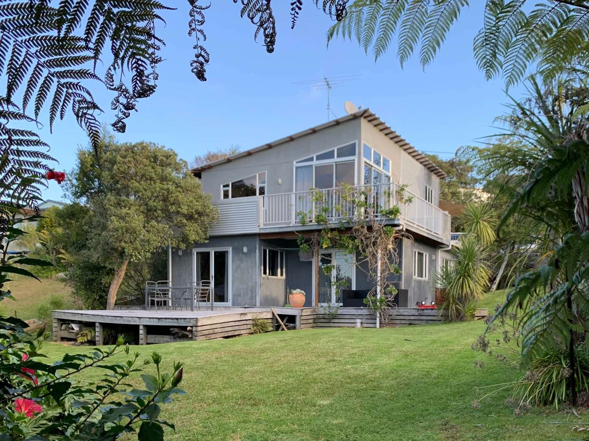 8 Rimu Road Stanmore Bay_0