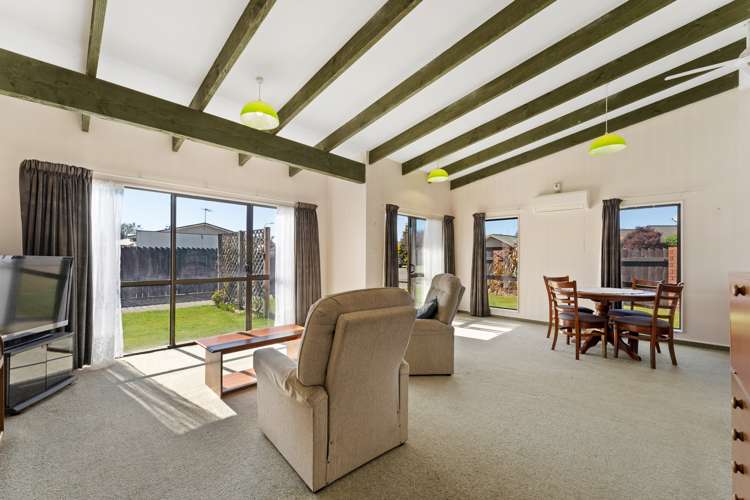 1/40 Burleigh Road Redwoodtown_11