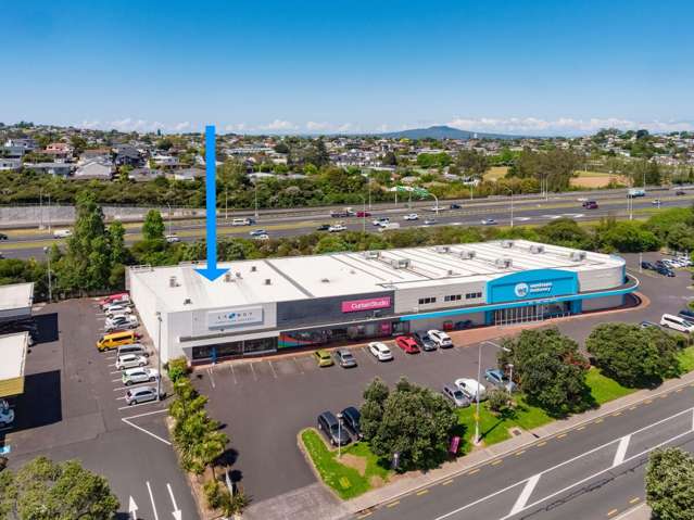 Unit C, 7-19 Croftfield Lane Wairau Valley_1