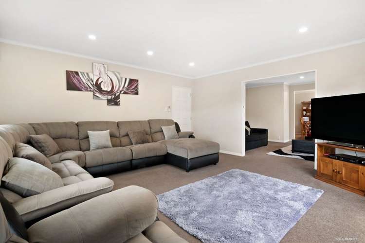 32 Lothian Brae Wattle Downs_6