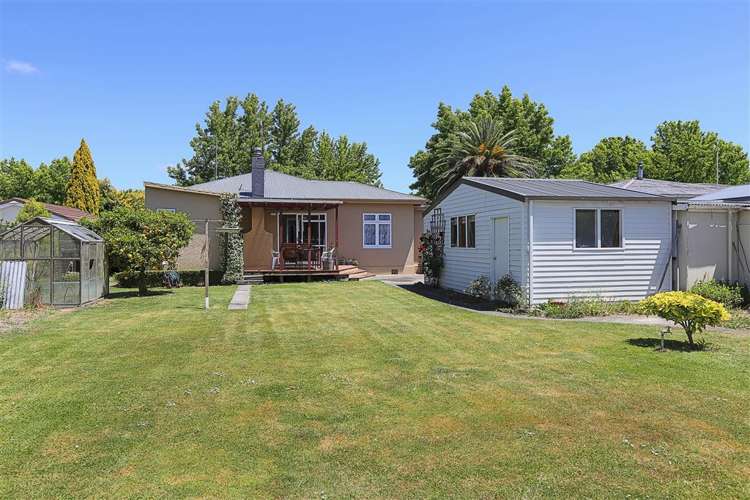 206 Leo Street Akina_12