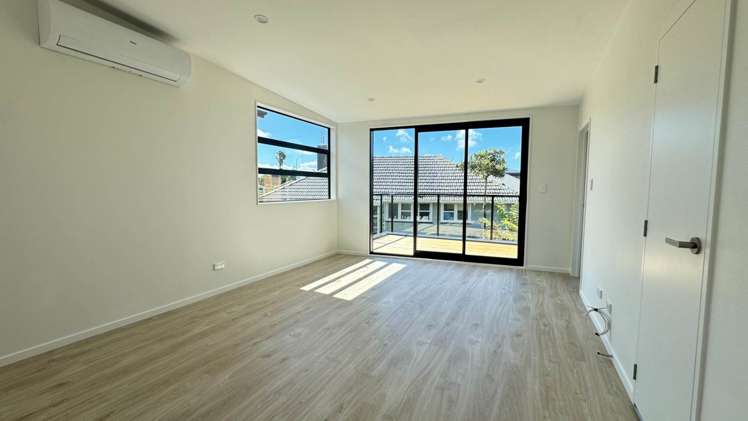 18C Pirangi Street Pt England_6