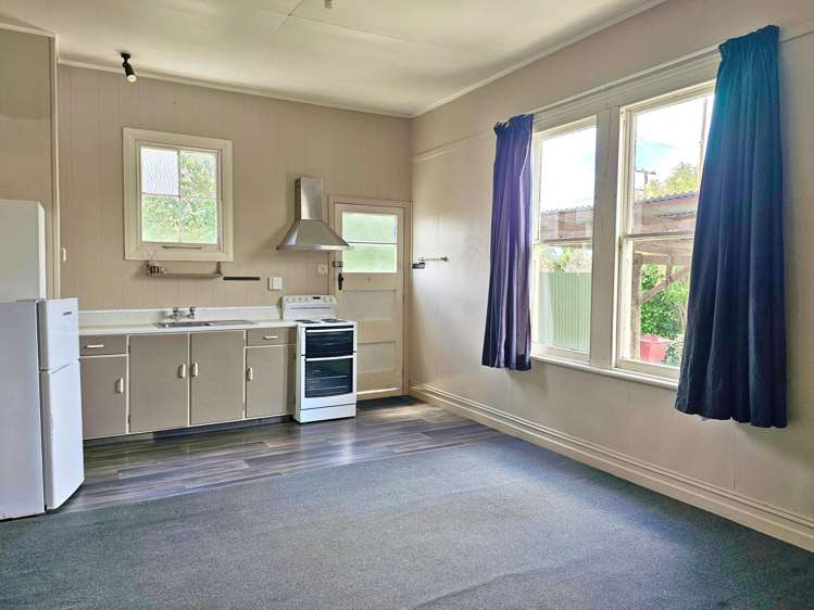 2/192 Scott Street Redwoodtown_1