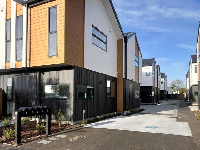 Two bed + Home Office!