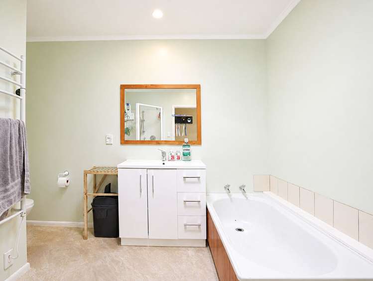 4 Michael Avenue Dinsdale_8