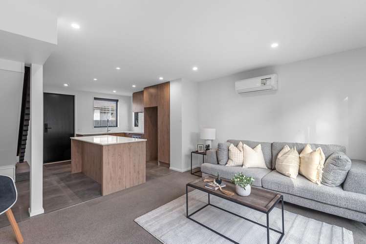 4/61 Peverel Street_3