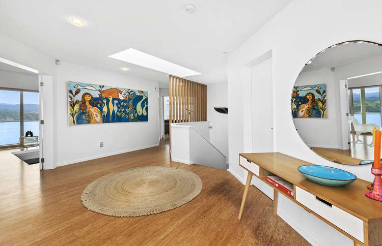 16 Signallers Grove Breaker Bay_15