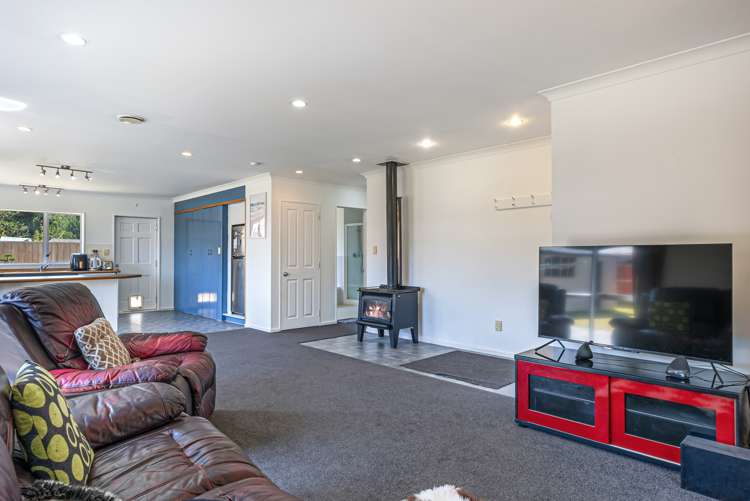 3 Ipswich Grove Wainuiomata_8