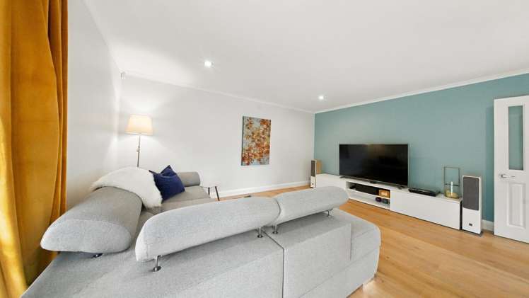 12 Bloomfield Rise Stanmore Bay_11