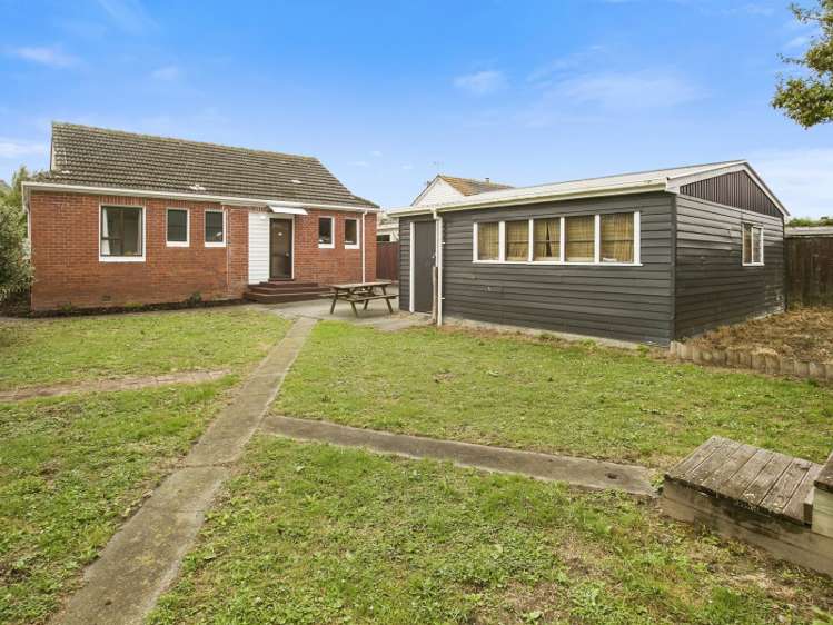 36 Reynolds Street Taita_13