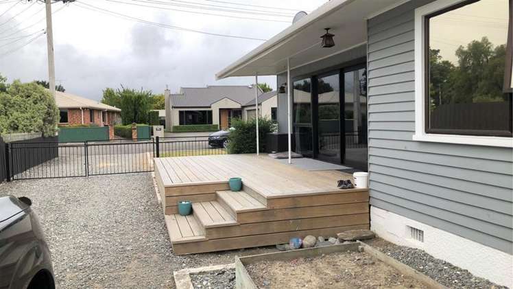 4 Houghton Crescent Redwoodtown_1