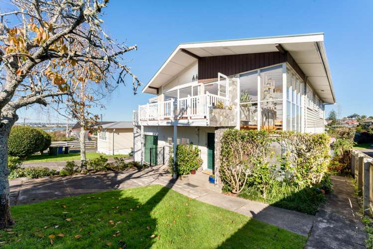 15 Jaemont Avenue Te Atatu South_24