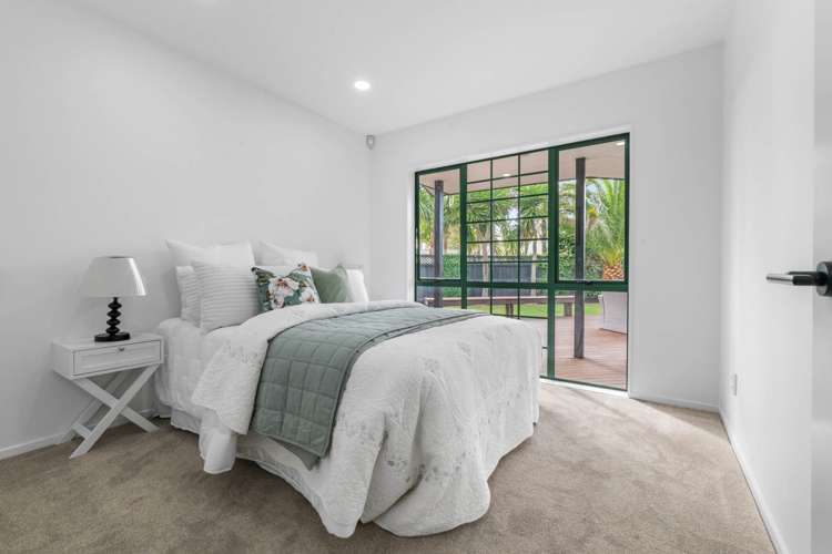 16 Cottesmore Place Huntington Park_8