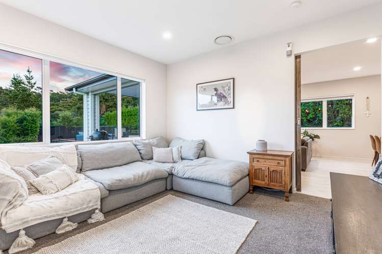 2 Tirohanga Crescent Stanmore Bay_9