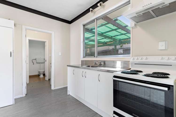 1 and 2/49 Orams Road, Manukau Hill Park_20