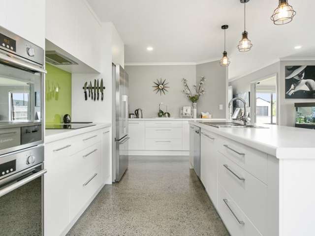 42 West Thompson Street Leamington_2