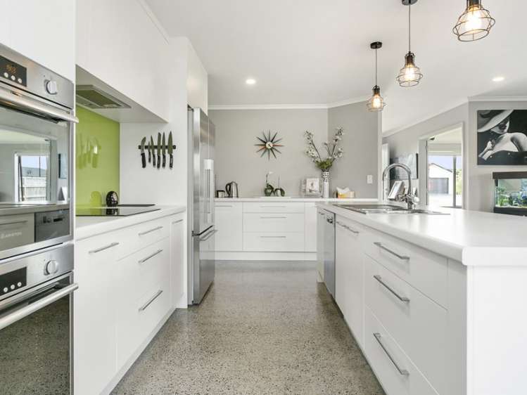 42 West Thompson Street Leamington_2